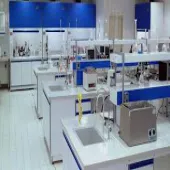 طراحی و اجرای سکوبندی آزمایشگاه (زمینی و هوایی و میز وسط و شلف)