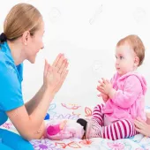 مادریار و baby sitter جهت مراقبت و نگهداری از نوزاد و کودک
